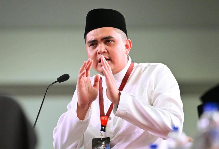 Dr.-Muhamad-Akmal-Saleh