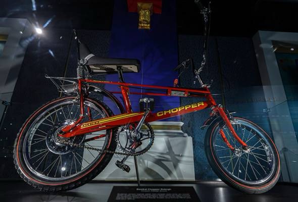 Guna wang dikumpul sendiri, basikal Raleigh Chopper Sultan Ibrahim zaman kanak-kanak jadi tarikan
