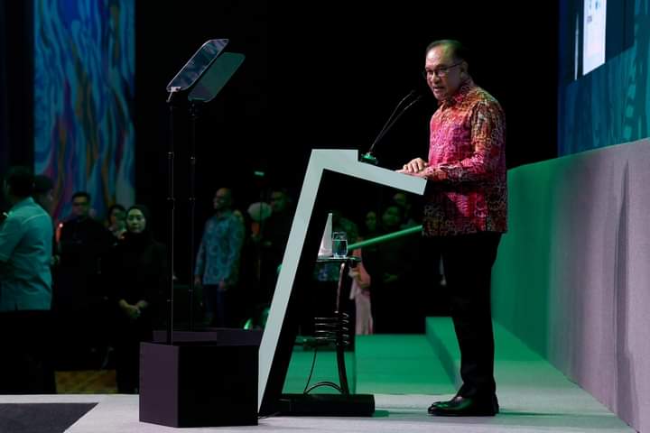 Kerajaan sokong Petronas sebagai pemangkin matlamat pelepasan karbon sifar bersih