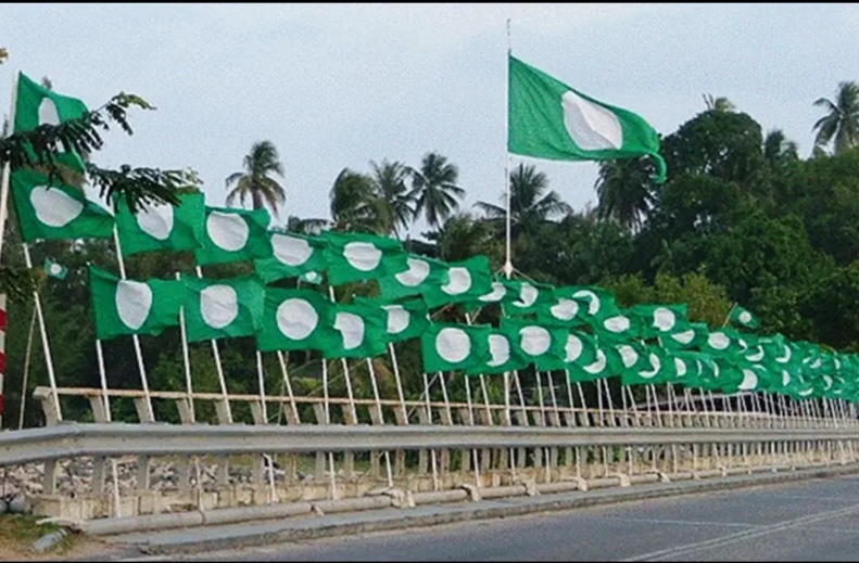 Pas berhentilah menjadi pemecah belah