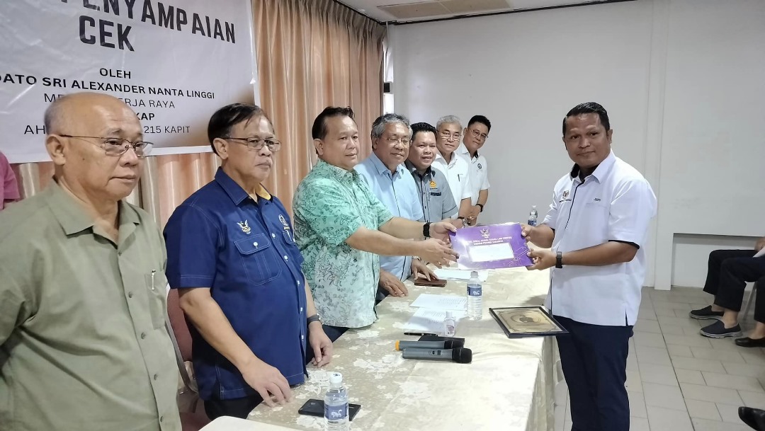 Kerajaan pastikan peruntukan untuk rakyat mencukupi – Alexander