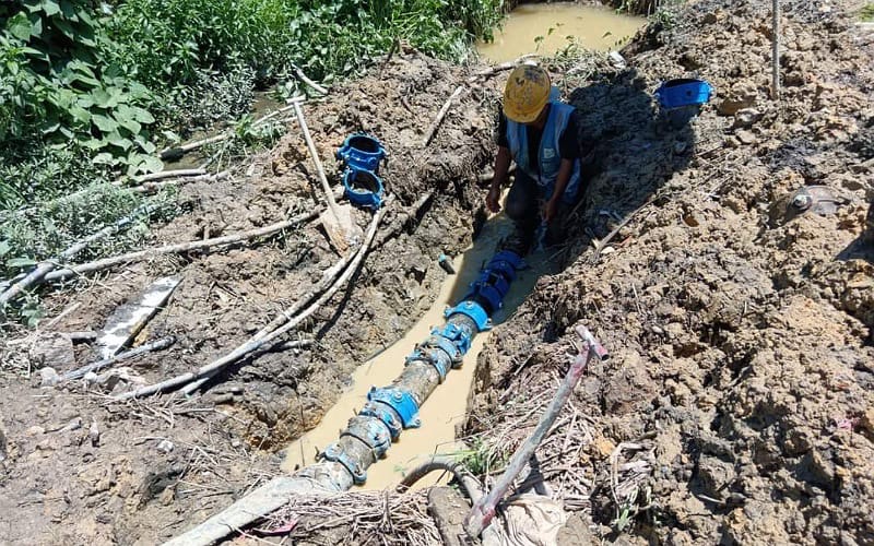 JANS laksana operasi pemotongan penyambungan paip haram