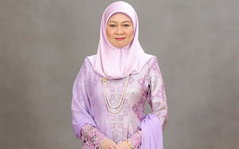 Toh Puan Fauziah Mohd Sanusi dahului senarai 1,046 penerima Darjah Kebesaran TYT Sarawak