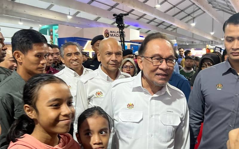 Rakyat wajar sokong penyasaran subsidi petrol, elak golongan kaya, warga asing bayar murah