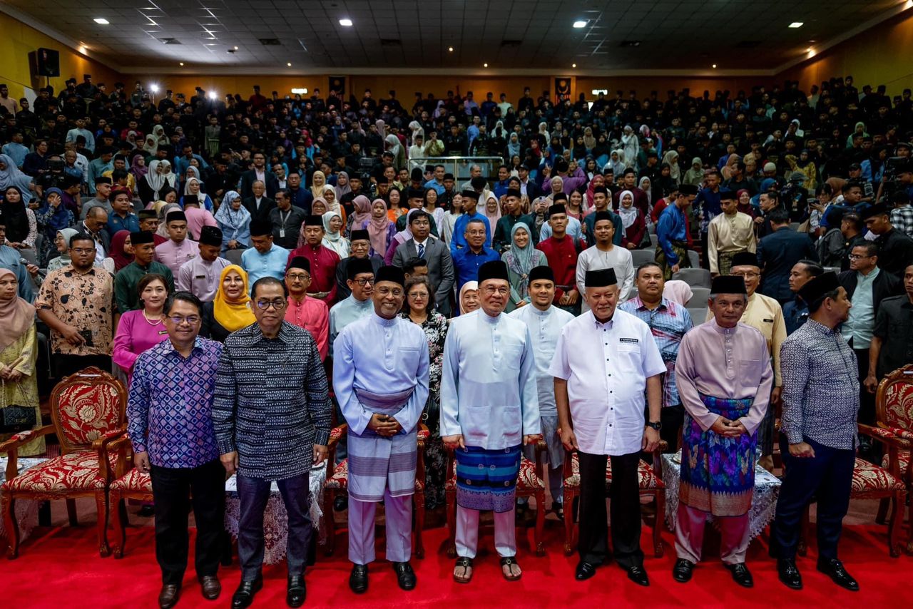 Tekap seterika: Mindef sedang kenal pasti, siasat pembuli UPNM – Zambry