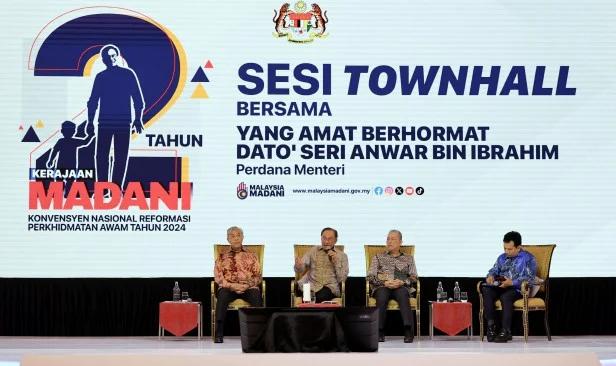 Anwar senaraikan syarikat biaya kos perjalanan lima buah negara