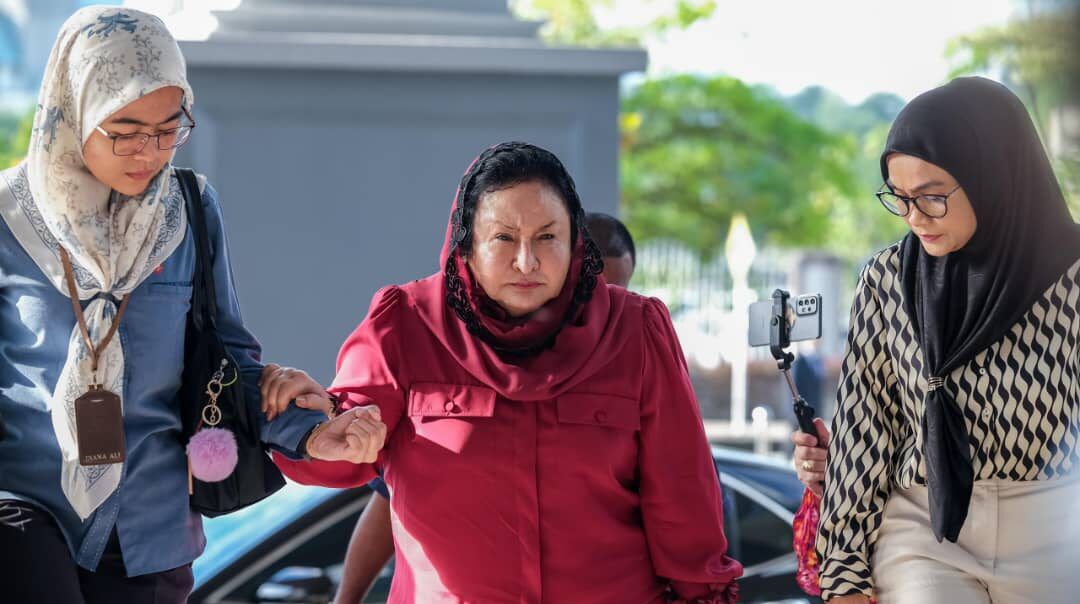 Rosmah dilepas dan dibebaskan pertuduhan gubah wang haram, gagal isytihar pendapatan