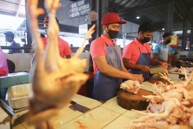 Harga ayam naik 50 sen kesan inflasi Nov 2024 meningkat 1.8%