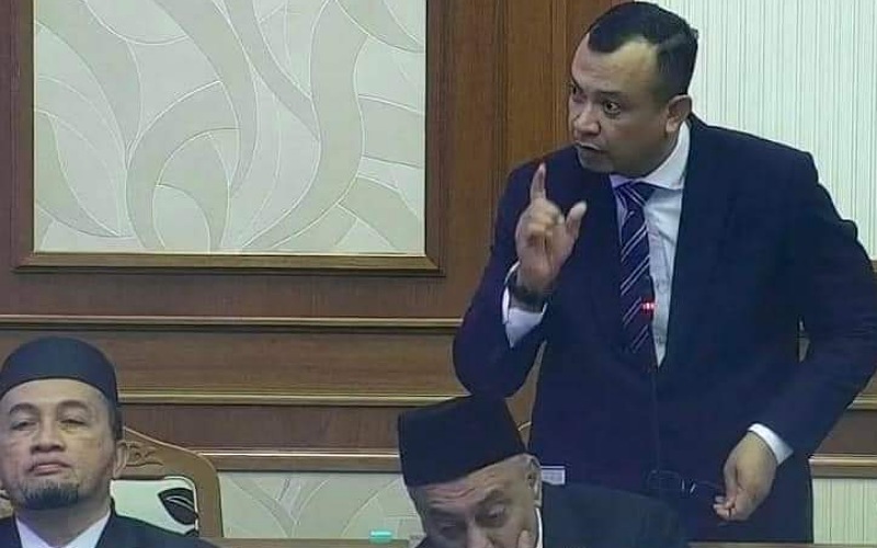 DUN Pahang panas, ADUN Jengka guna perkataan murtad