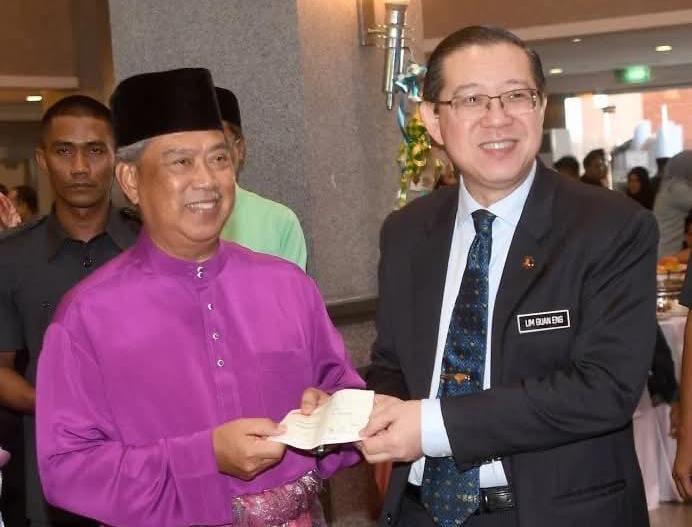 Guan Eng terima ‘angpow’ RM1.4 juta daripada Muhyiddin