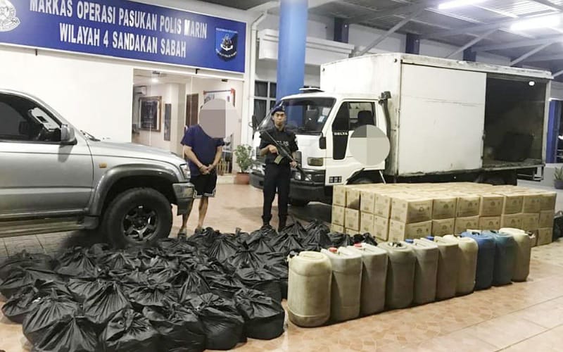Polis Marin Sandakan tahan lelaki, cuba seludup minyak masak dan petrol bernilai RM146,717