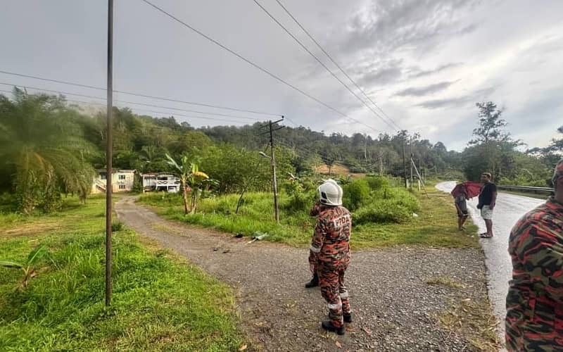 Pekerja maut terkena renjatan elektrik