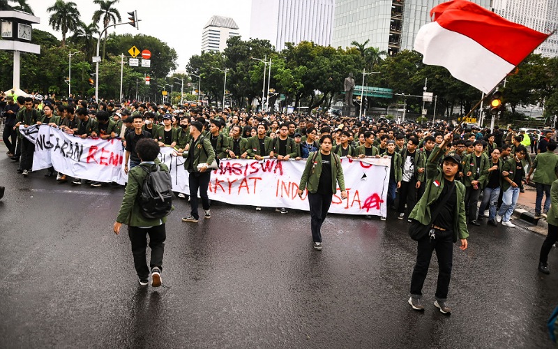 Pentadbiran Prabowo komited reformasi ekonomi, demokrasi walau ditentang hebat Himpunan ‘Indonesia Gelap’