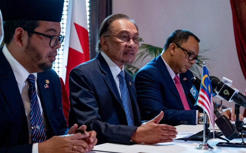 Kerajaan nafi halang pemimpin luar jumpa Mahathir