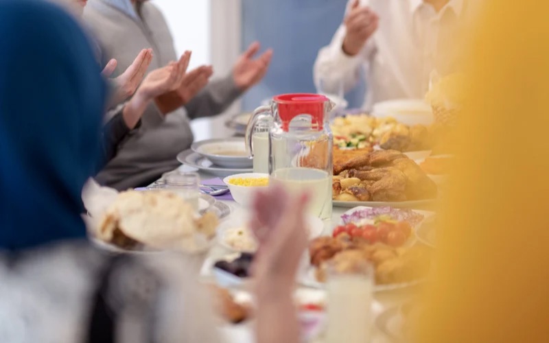 Cabaran pemakanan sihat sepanjang Ramadan: Sunnah Rasulullah vs mitos moden