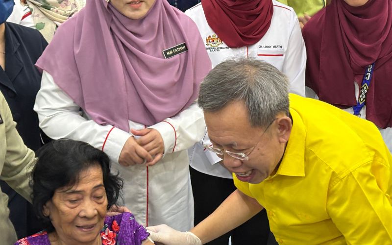 Warga emas diseru ambil vaksinasi influenza, elak komplikasi serius – Dr Sim