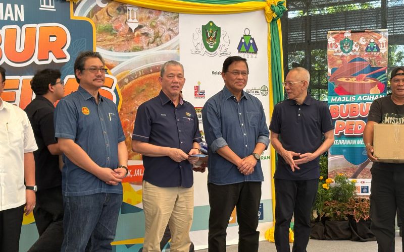 Elak sentuh isu sensitif, saling hormat-menghormati asas perpaduan negara – Fadillah Yusof