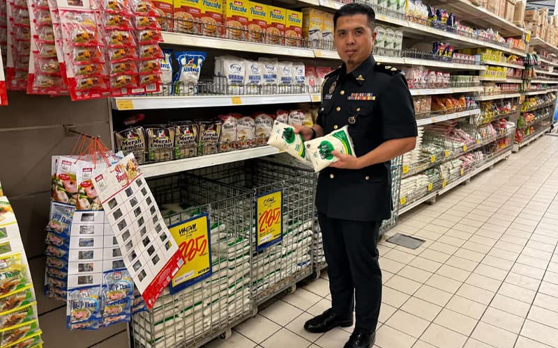Bekalan gula, minyak masak di Sandakan menjelang Hari Raya Aidilfitri stabil