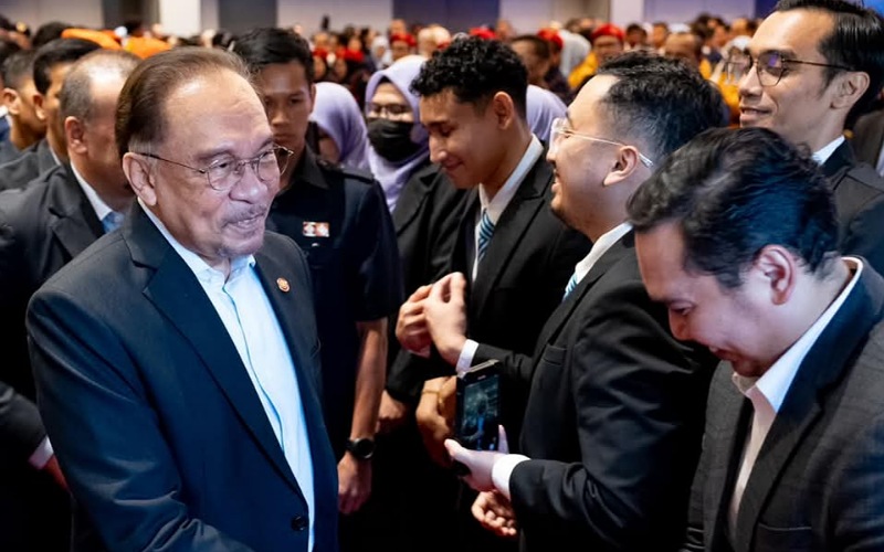 Gaji bulanan cecah hingga RM40,000, tiada MP papa kedana – PM
