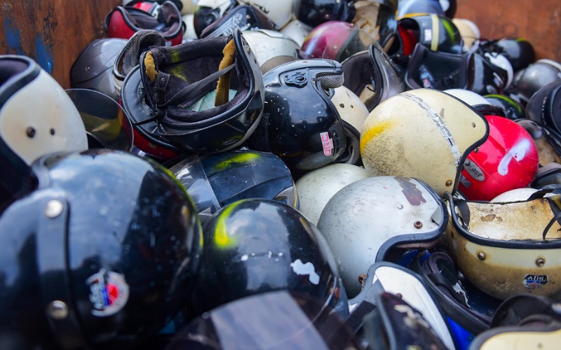 Batal lesen syarikat jual tiket bas ekspres mahal