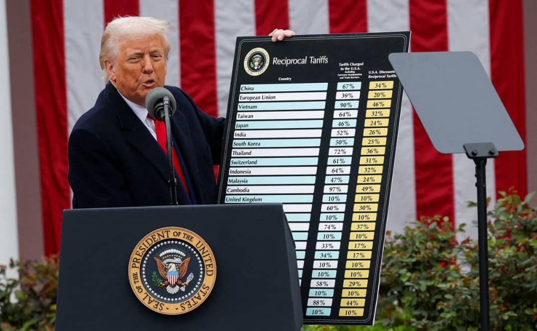 Trump kecualikan telefon pintar, komputer daripada tarif