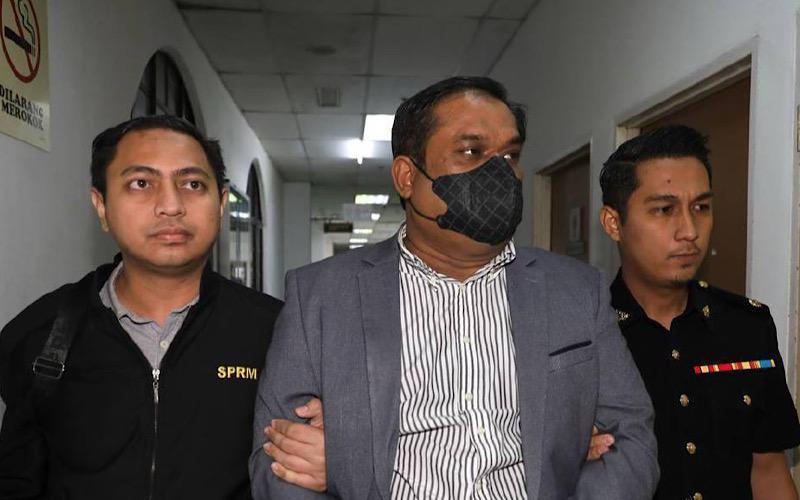 Bekas calon PRN Johor didakwa salah guna wang pertubuhan