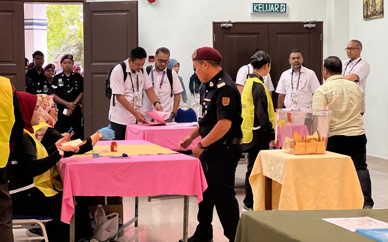 Undi awal: 22.8 peratus mengundi setakat 9 pagi