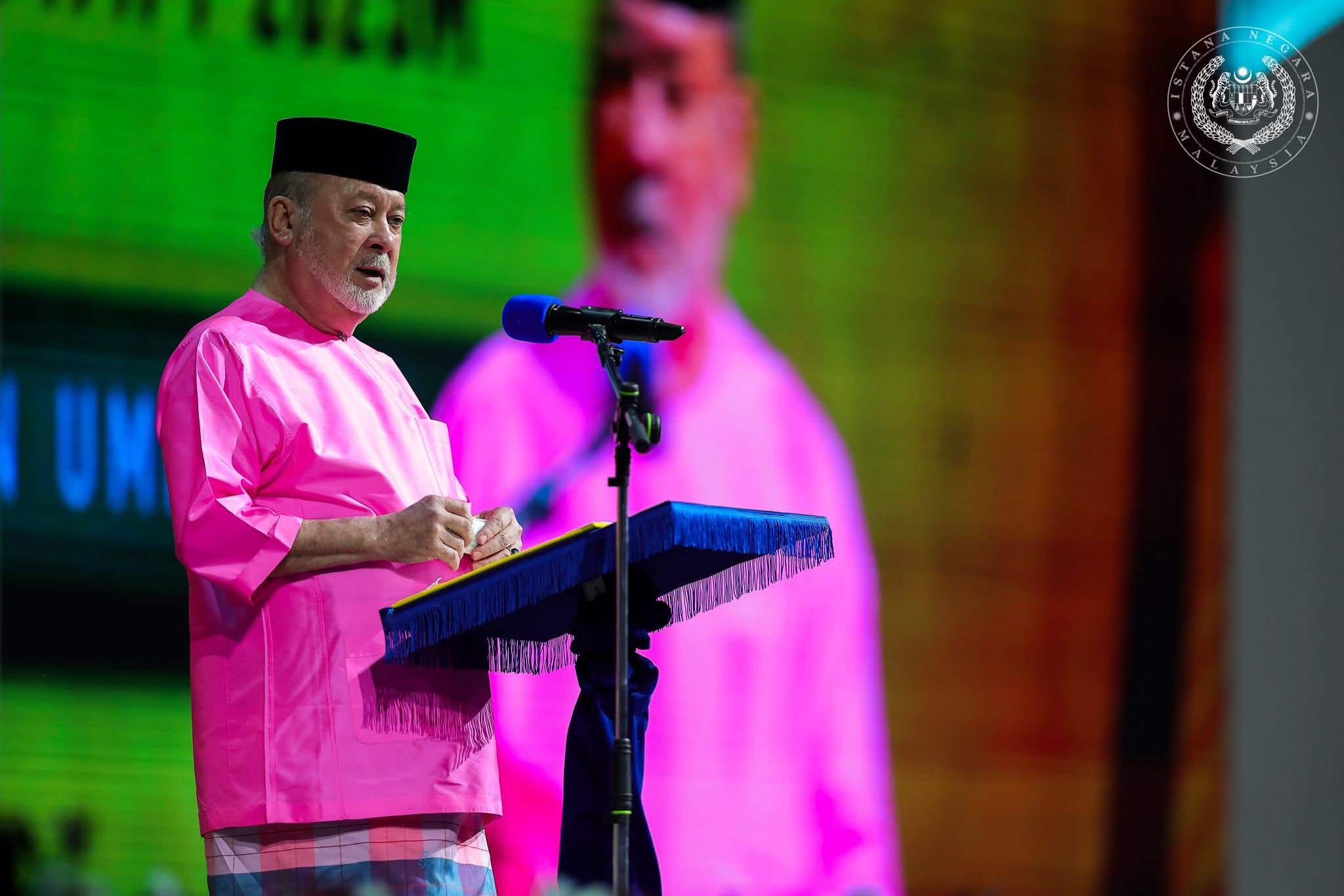 Jangan jadikan Islam sebagai alat politik, peribadi – Agong