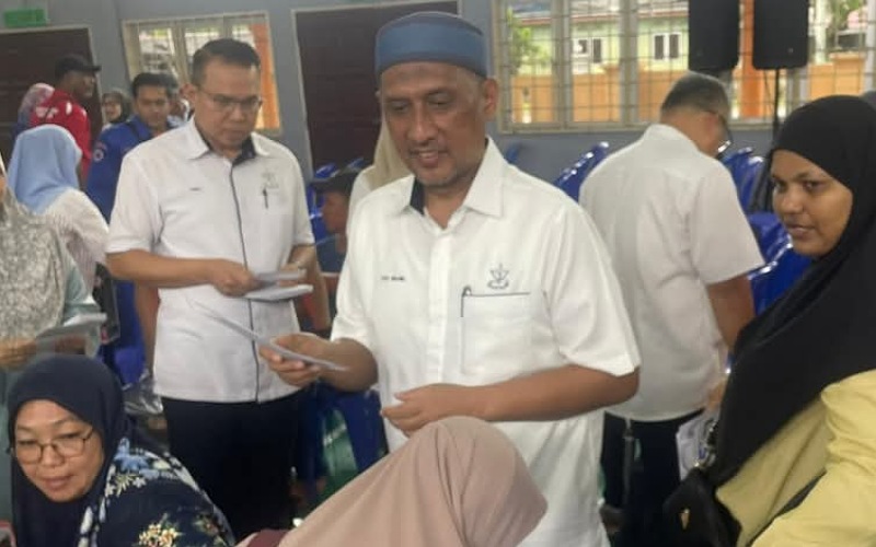 Mangsa ribut Temerloh terima sumbangan kerajaan Pahang