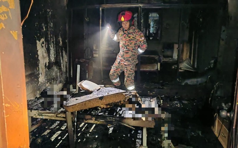 Seorang warga emas maut rentung, suami cedera dalam kebakaran rumah