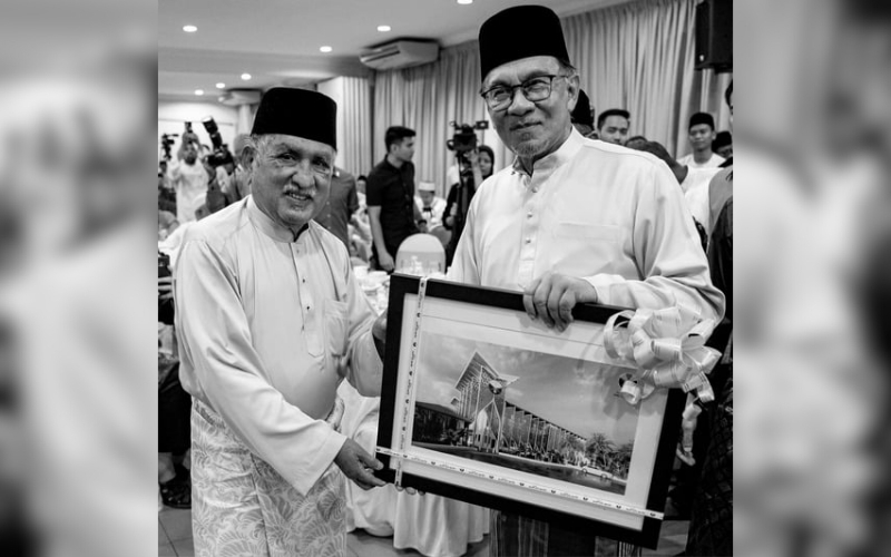 Anwar sedih pemergian Dr Muhammad Nur Manuty