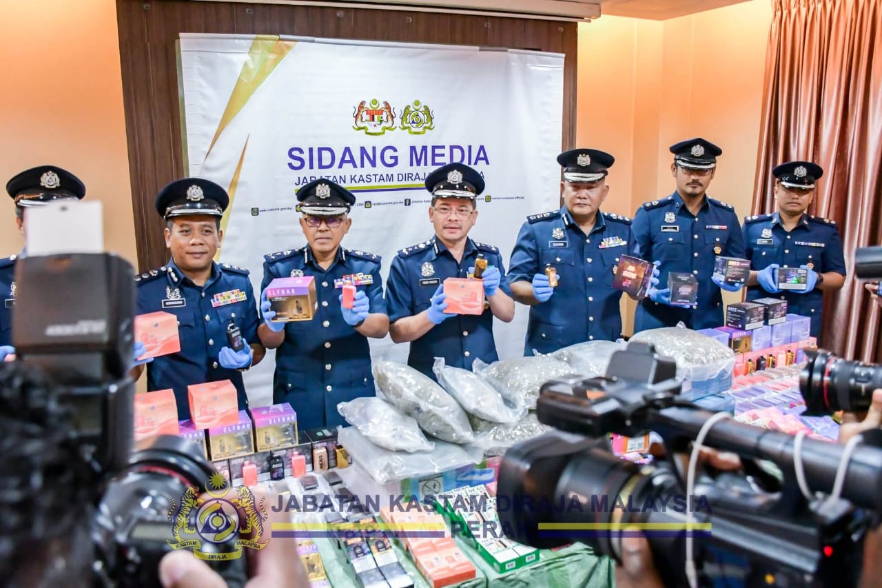 JKDM Perak tumpas seludup babi, dadah, vape, kereta mewah bernilai RM5.5 juta