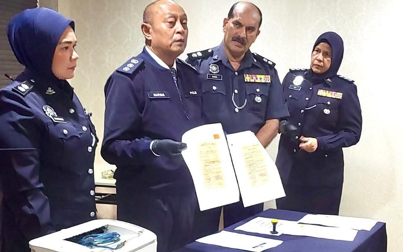 Sindiket jual MC palsu dijual dengan harga RM25 hingga RM30 terbongkar