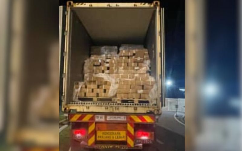 Kaki ayam, kenderaan RM1.4 juta dirampas PGA