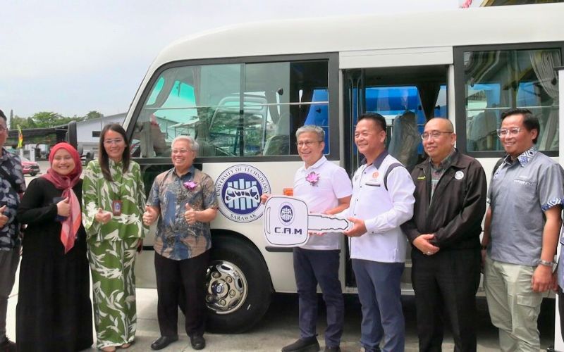 UTS perkenal dua bas mini Co-star tingkat keselamatan dan kemudahan pelajar