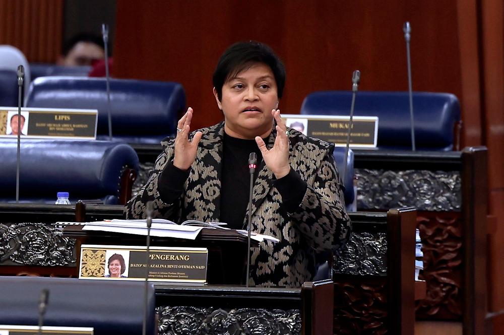 Akta Kemajuan Petroleum 1974 terus berkuat kuasa – Azalina