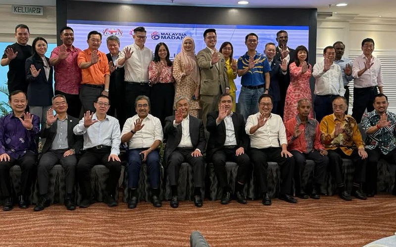 30 Ahli Parlimen DAP hadir taklimat TVET di pejabat UMNO