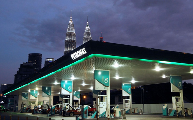 Petronas kurangkan pekerja demi peralihan teknologi baharu dan AI