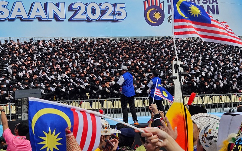 Lebih 100,000 banjiri Dataran Putrajaya sempena Hari Kebangsaan 2025