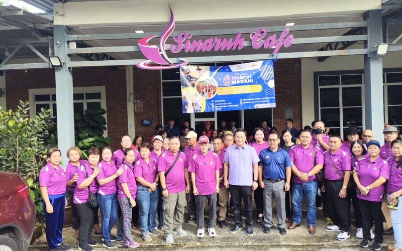 JKOM dekatkan komuniti, hargai warga emas di Puncak Borneo