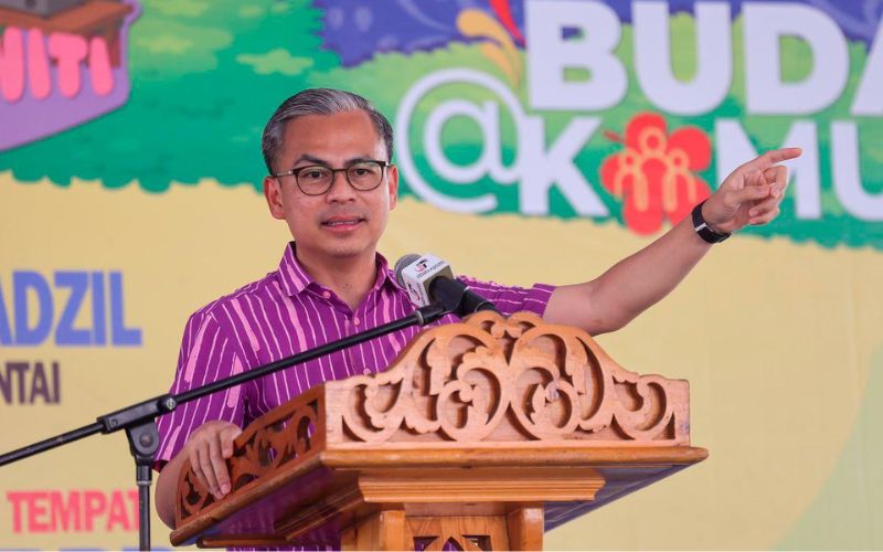Rakyat perlu kibarkan Jalur Gemilang dengan rasa bangga – Fahmi