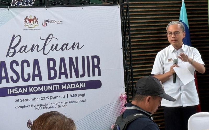 219 mangsa banjir, tanah runtuh terima sumbangan Kementerian Komunikasi