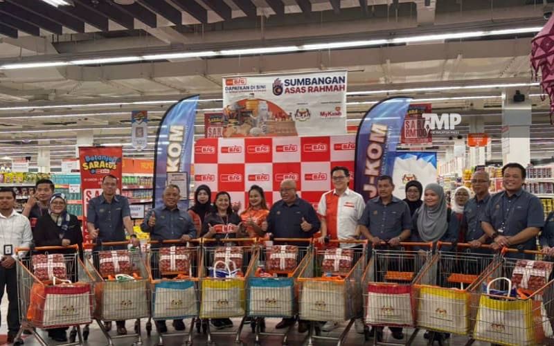 JKOM semat semangat ihsan MADANI melalui SARA RM100 buat golongan memerlukan