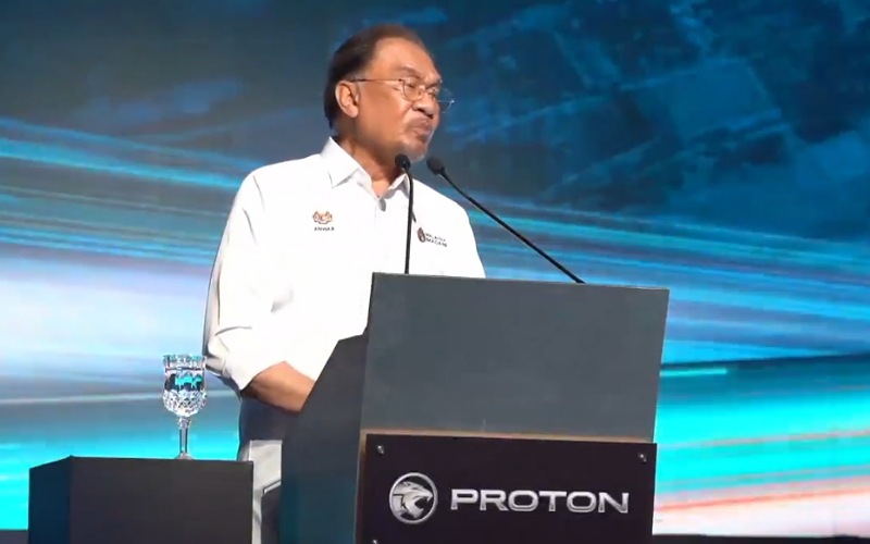 Anwar lancar kilang EV PROTON