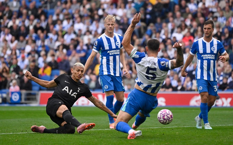 Gol Romero bantu Spurs ikat Newcastle