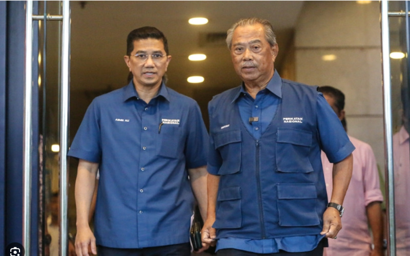 Kempen turun Muhyiddin, Azmin makin hangat dalam Bersatu?