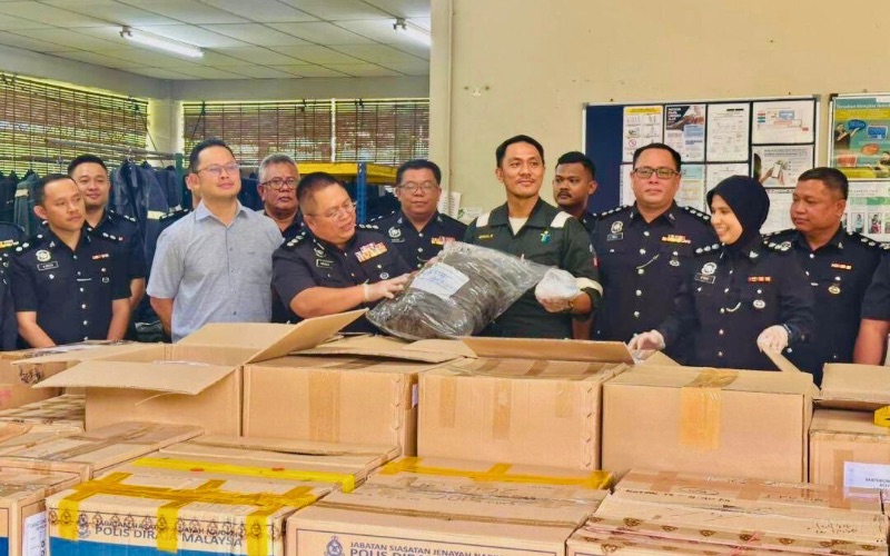 Polis Sarawak lupus barang kes dadah bernilai RM1.47 juta