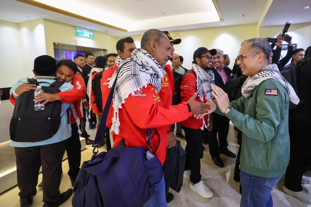 Kerajaan hargai pengorbanan 23 sukarelawan GSF, sumbang telefon bimbit baharu