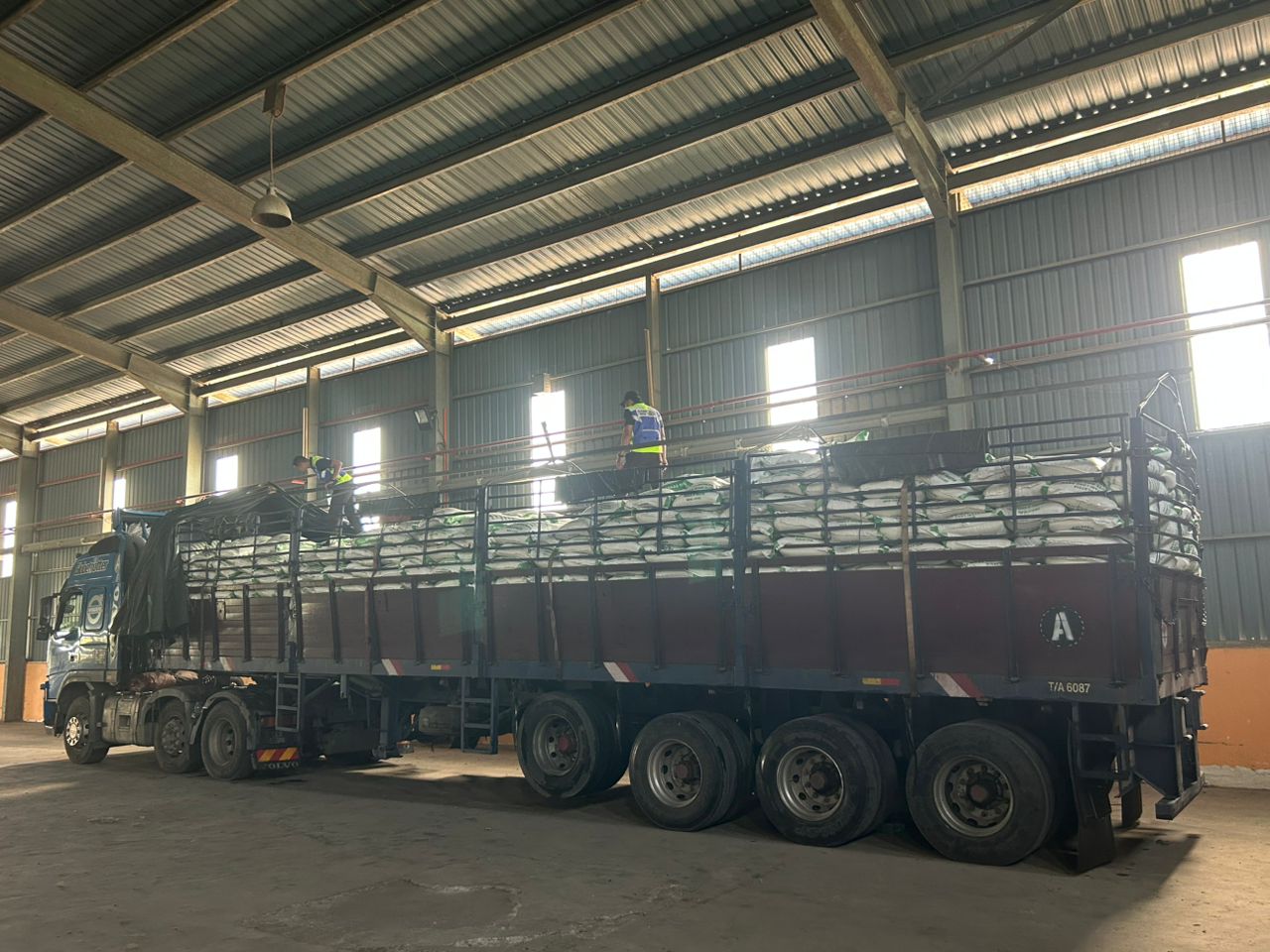 Lori bawa 40 tan beras seludup ditahan di Gurun