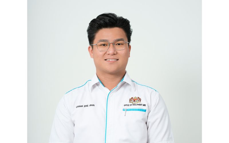 Kerajaan Persekutuan komited naik taraf Lapangan Terbang Miri, eskalator baharu siap dipasang